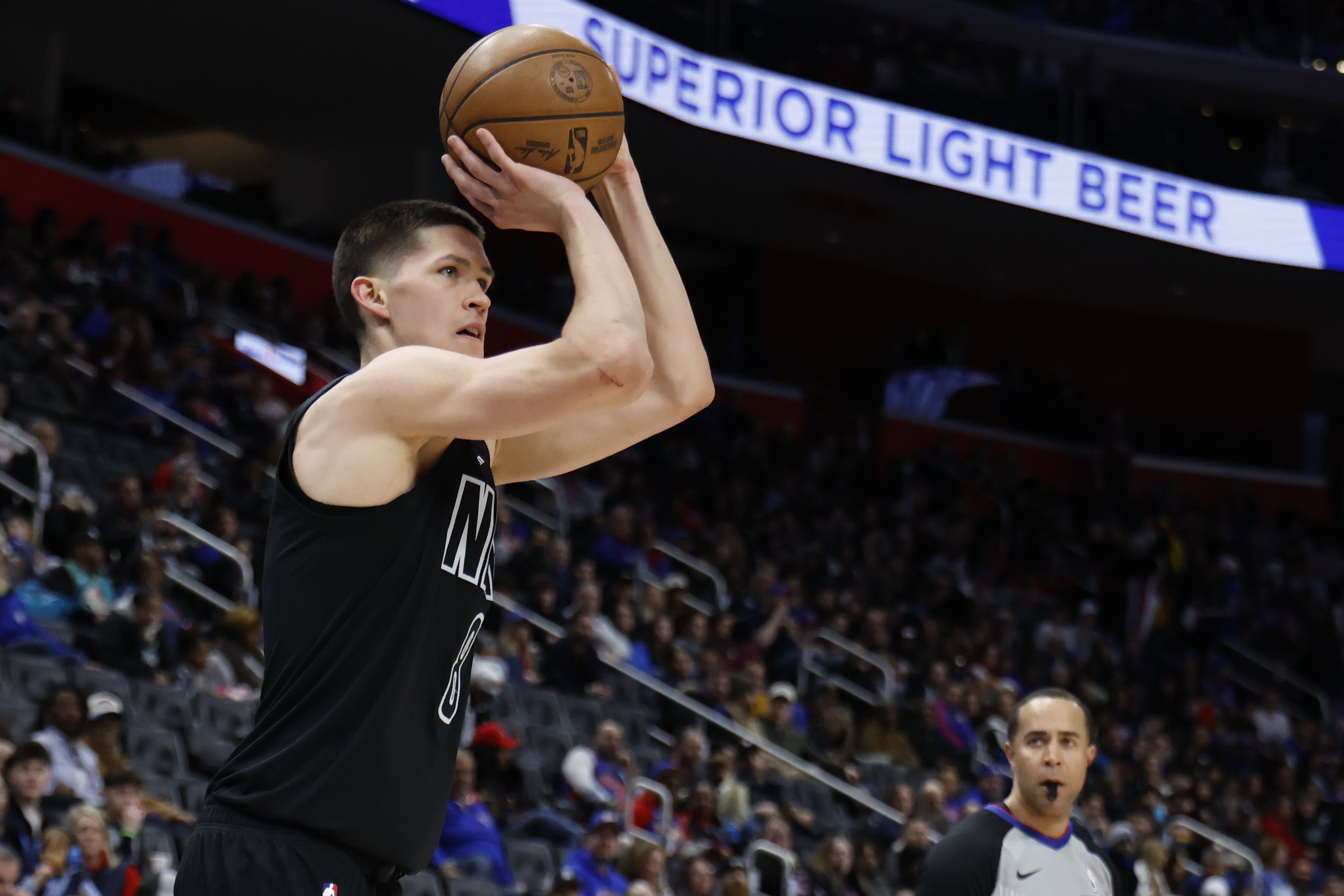 开云体育下载APP-生涯新高！8号秀杰明12中8&amp;6记三分拿下26分4板2助