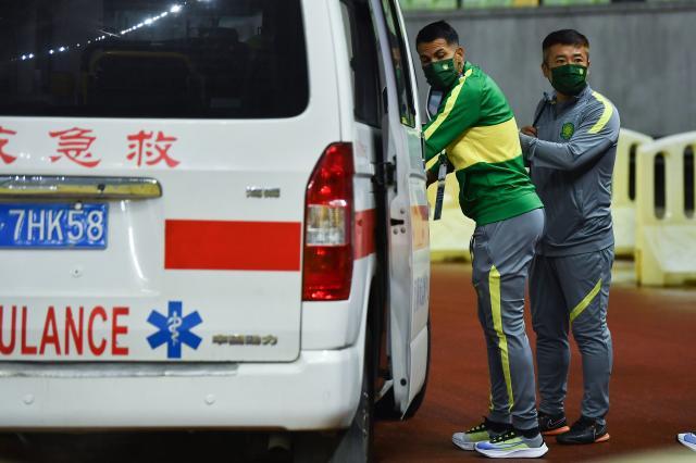 开云app-奥古难回比埃拉又伤了！国安失双核比利奇更头疼